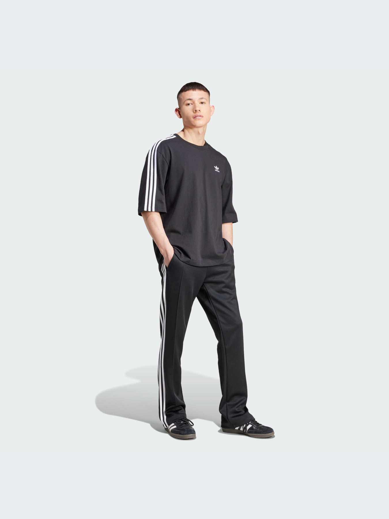 Брюки повседневные Adidas Adicolor модель IZ4807 Фото