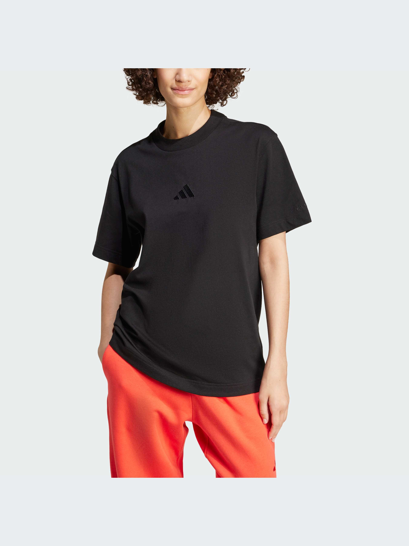 Футболка Adidas модель IX3808 Футболка Adidas модель IX3808 Фото