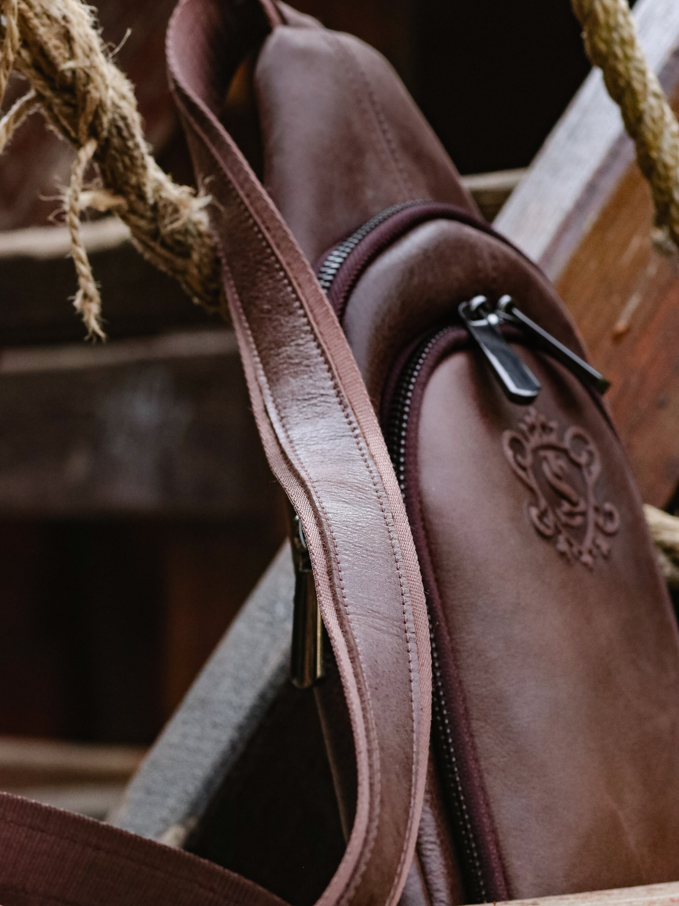 Кросс-боди Legessy модель KR_018-1_Brown_G Фото