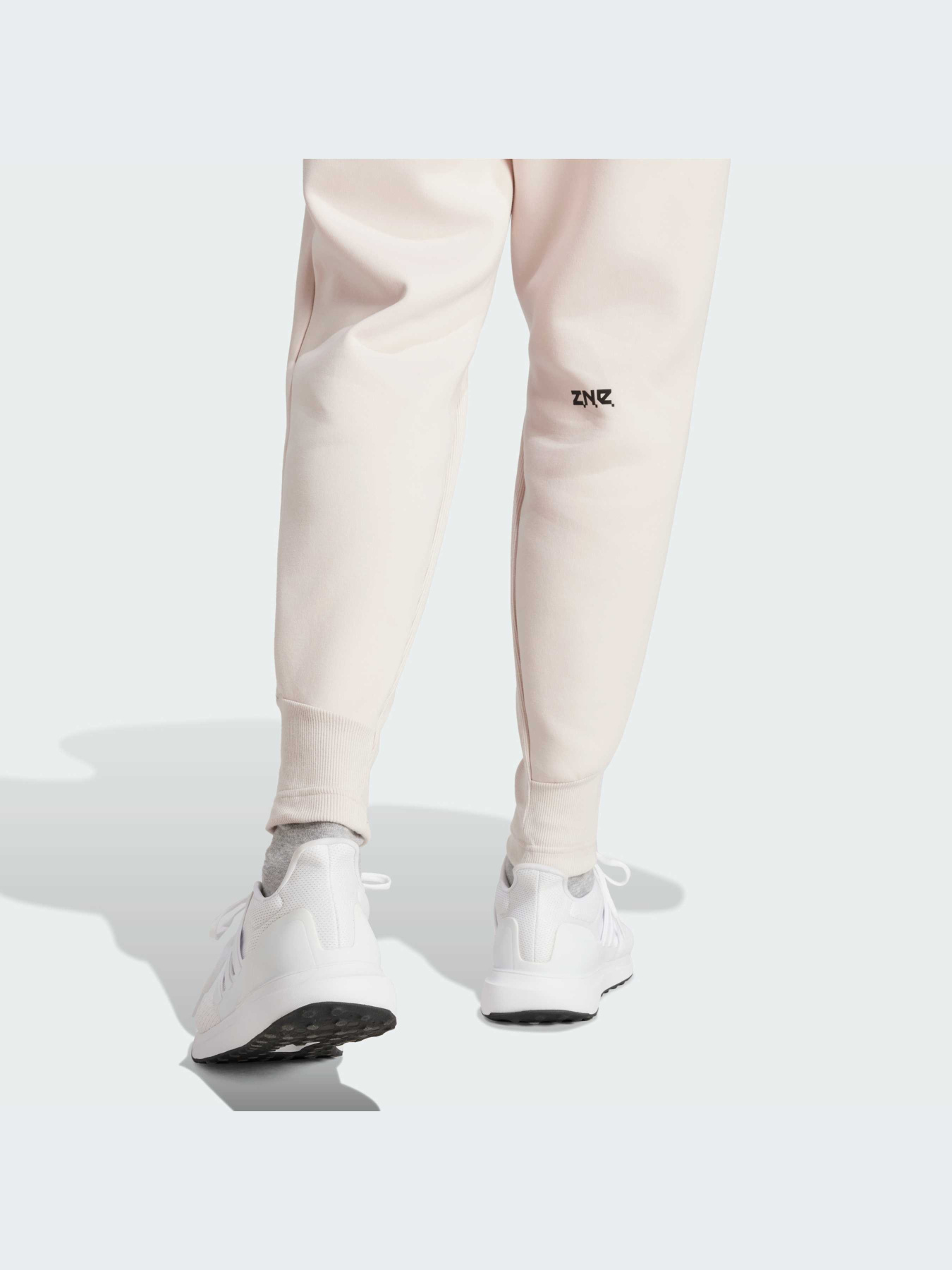 Брюки Adidas ZNE модель IR5204-KZ Фото