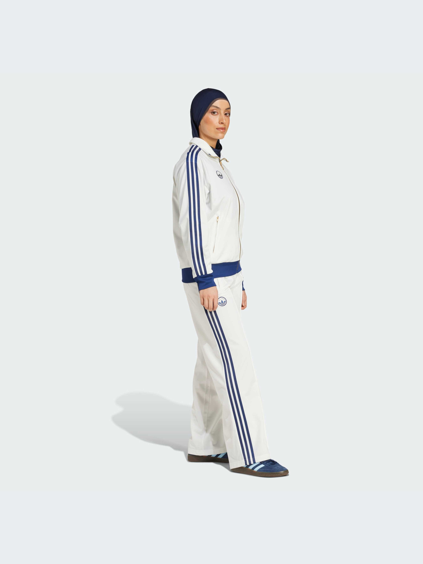 Худи и свитшоты Adidas модель IX3550-KZ Фото