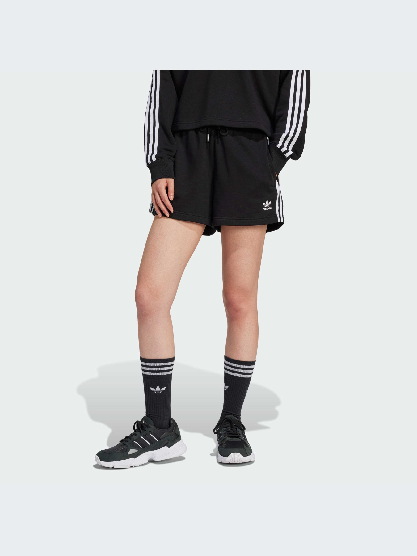 Шорты Adidas Adicolor модель IU2517-KZ Фото