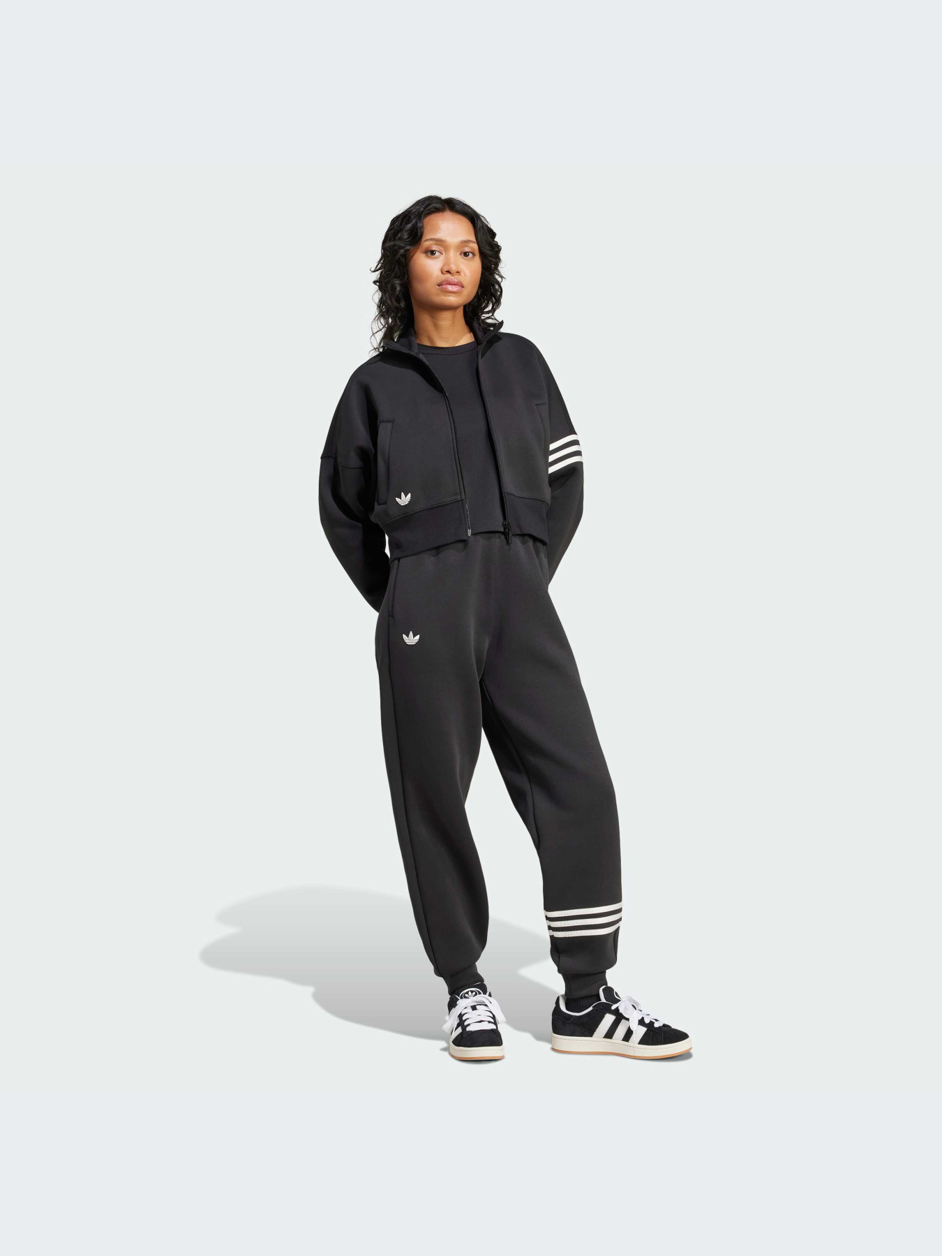 Худи и свитшоты Adidas модель IW5601-KZ Фото