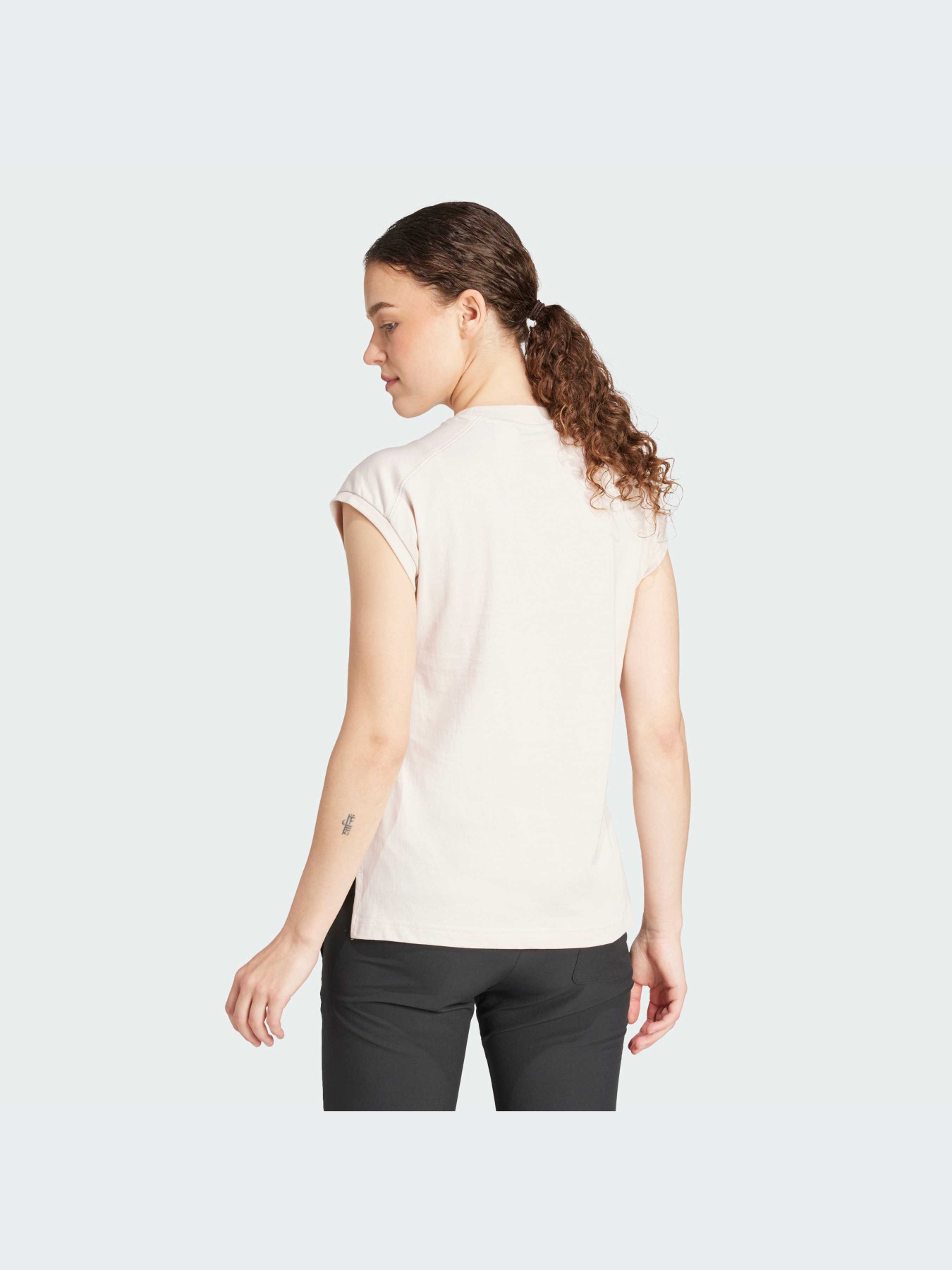 Футболки и поло Adidas модель IM8245-KZ Футболки и поло Adidas модель IM8245-KZ Фото