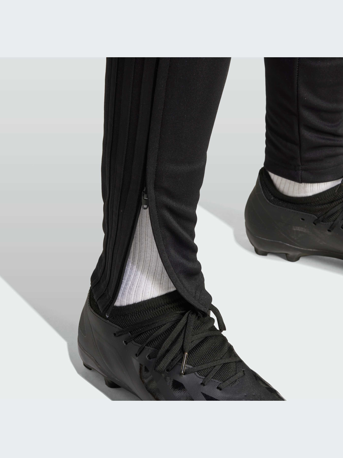 Брюки Adidas Tiro модель IV7269-KZ Фото