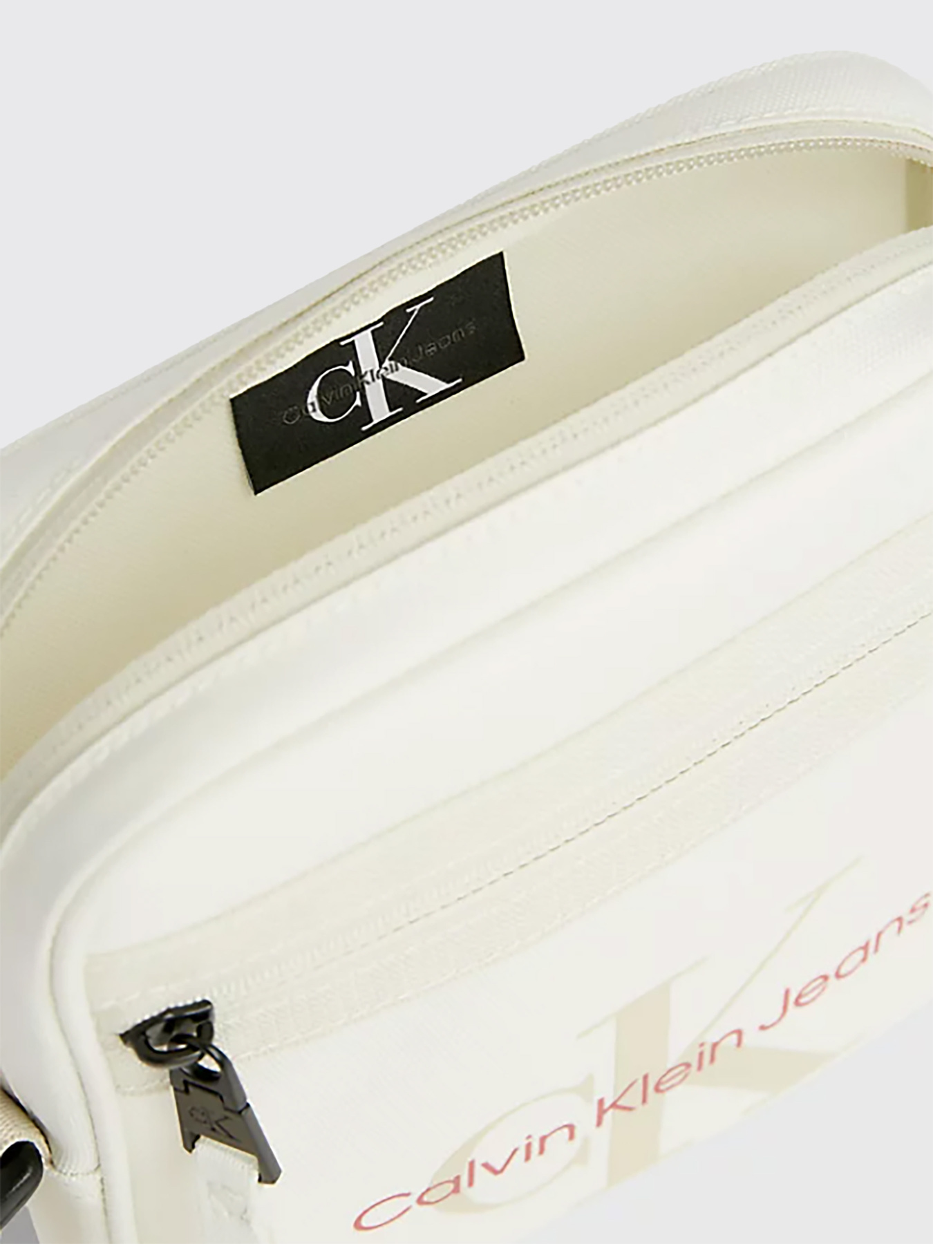 Сумки Calvin Klein модель K50K511098-CGA Фото