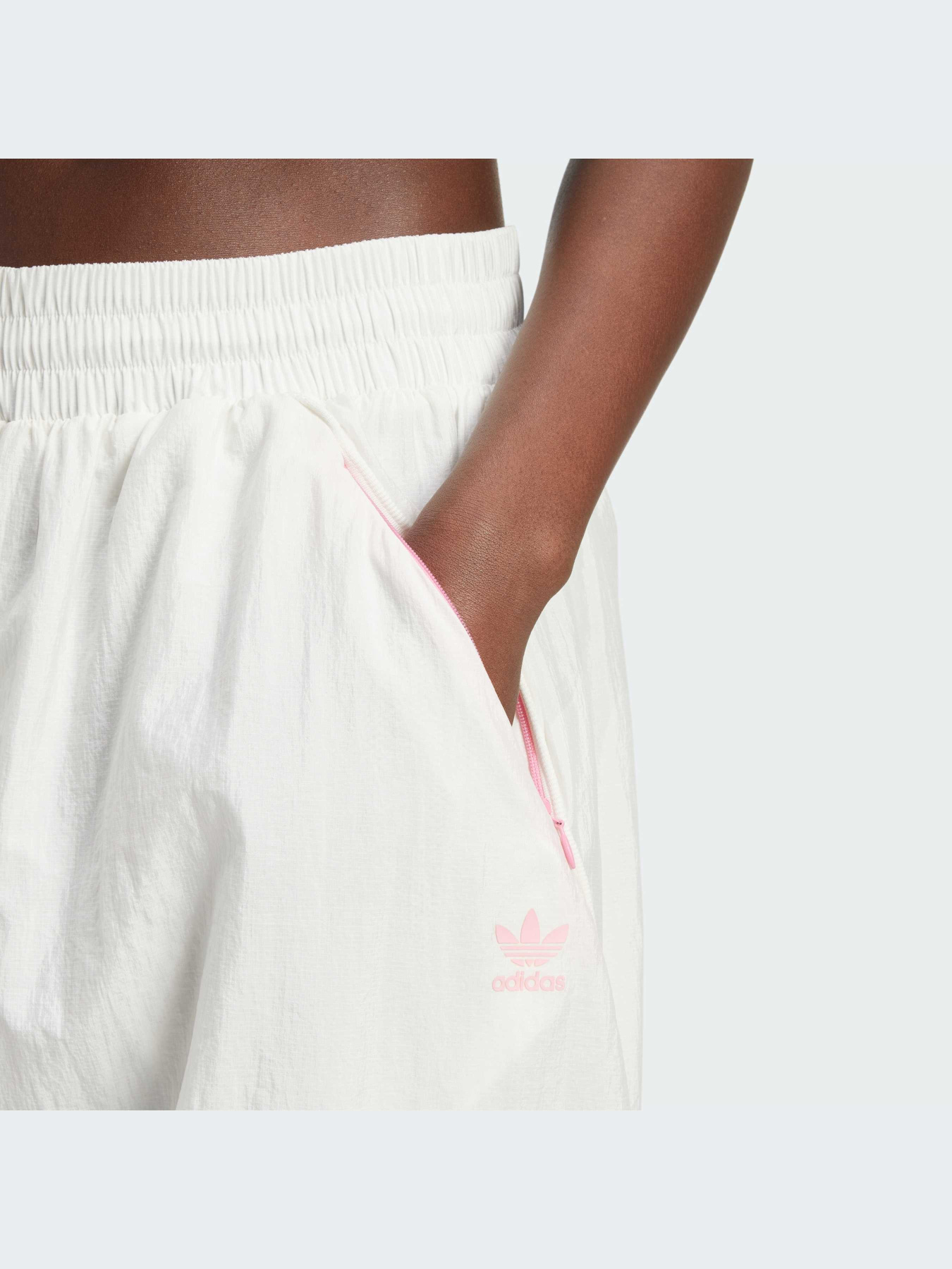 Повсякденні штани Adidas модель IW5493 Фото