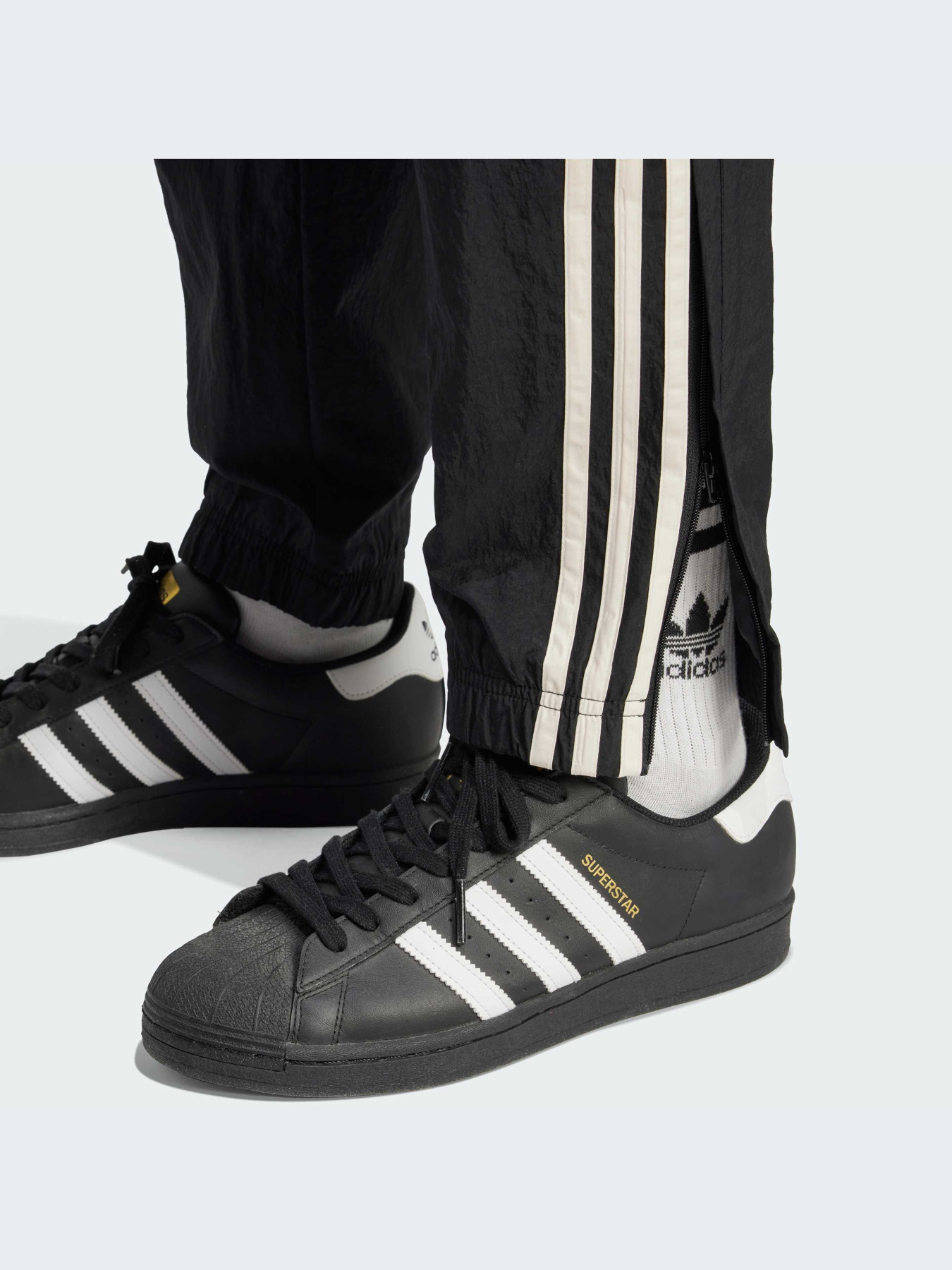 Брюки повседневные Adidas модель IS6527 Фото