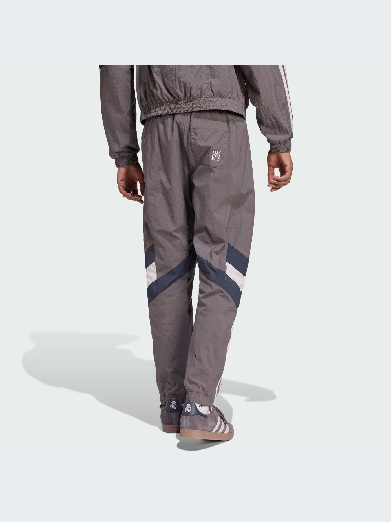 Штани повсякденні Adidas модель JI9480 Фото