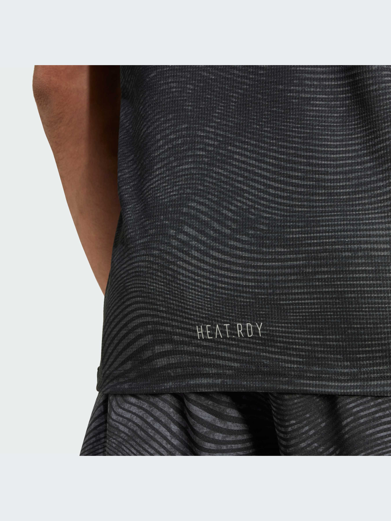 Футболка спортивная Adidas модель IV6119 Фото