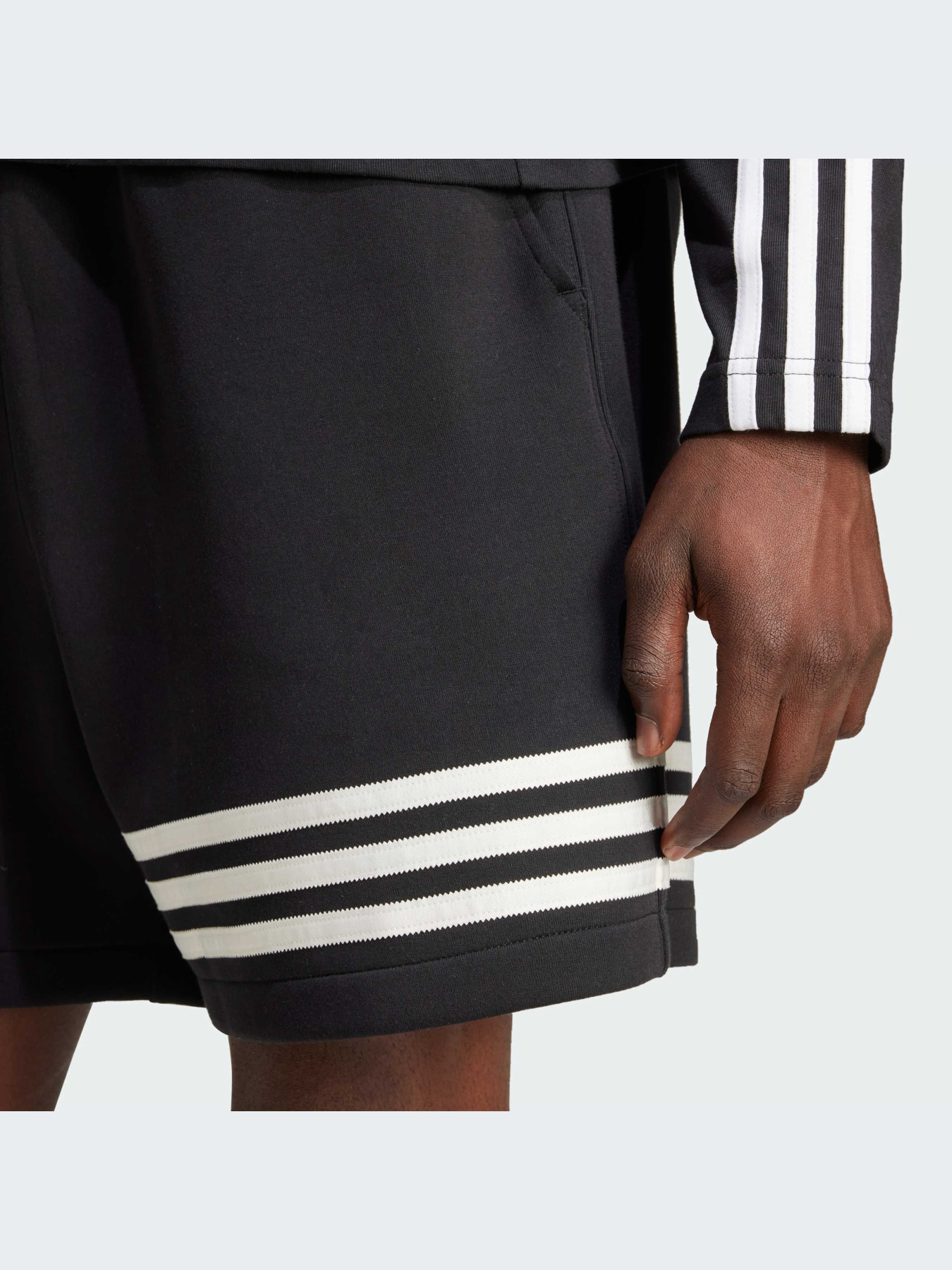 Шорти Adidas Adicolor модель IW0974 Фото