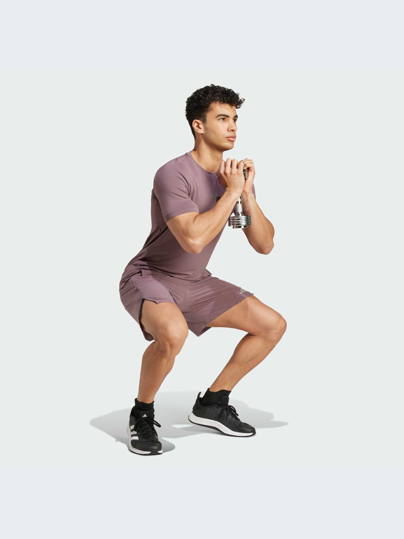 Спортивна футболка Adidas модель IX9080 Спортивна футболка Adidas модель IX9080 Фото