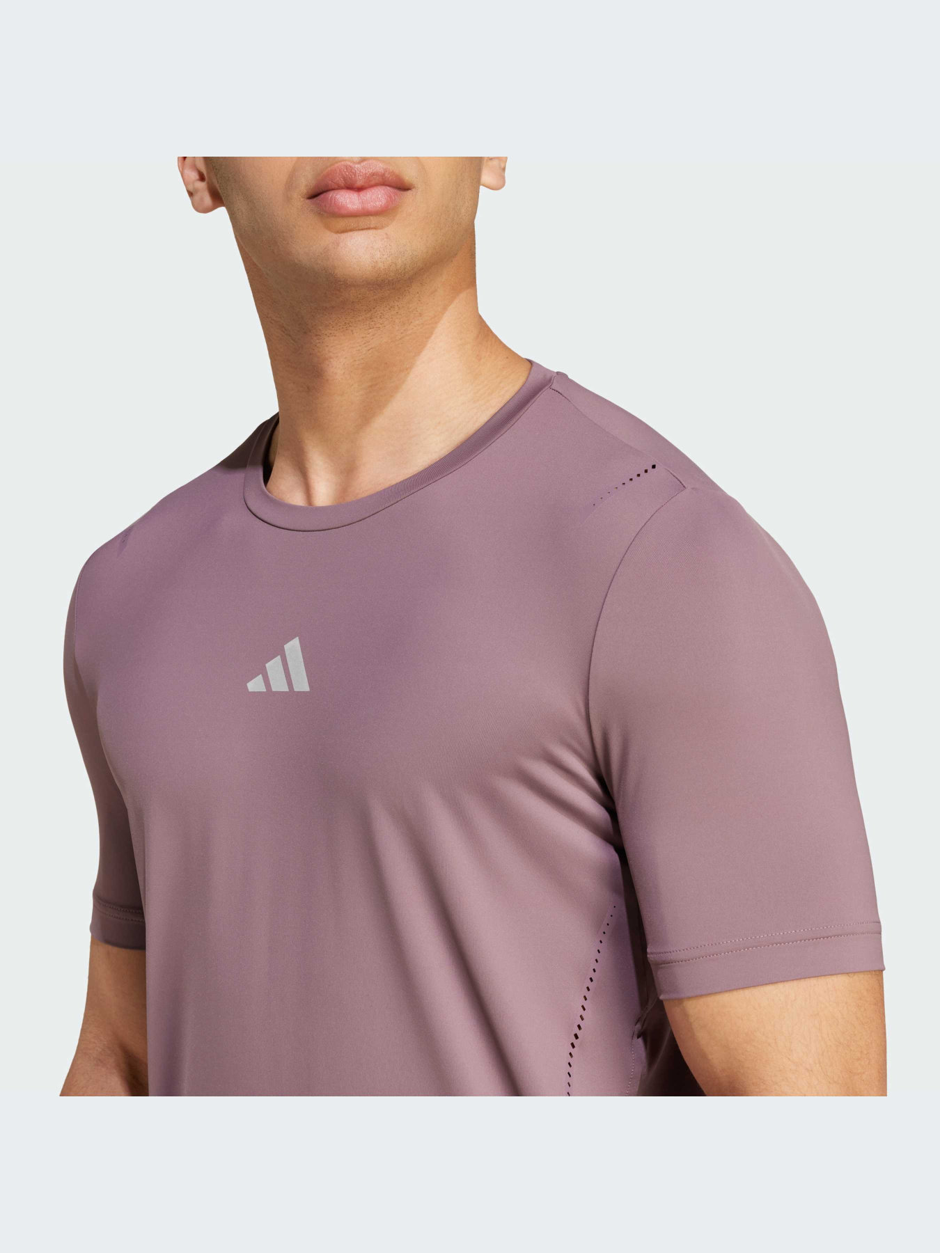 Спортивна футболка Adidas модель IX9080 Спортивна футболка Adidas модель IX9080 Фото