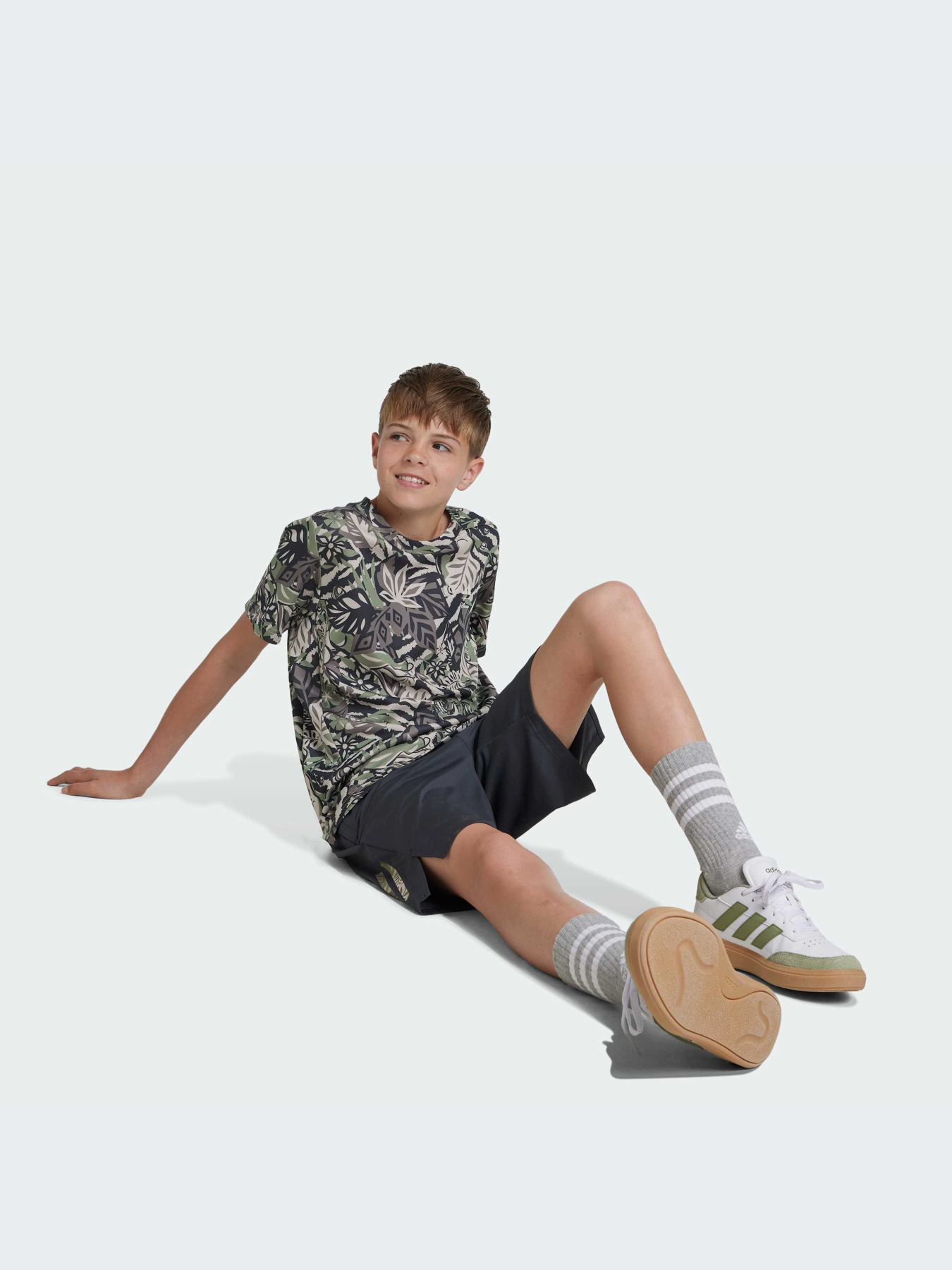 Футболка Adidas x Disney модель IV7357 Фото