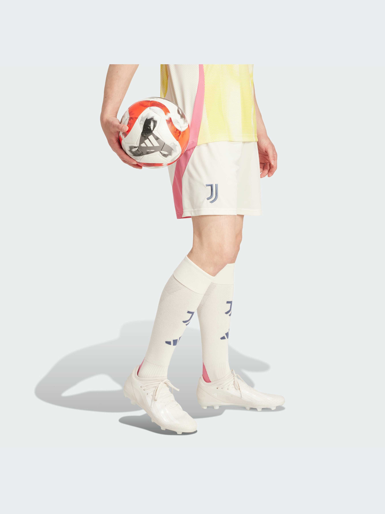 Шорти спортивні Adidas модель IS7998 Фото