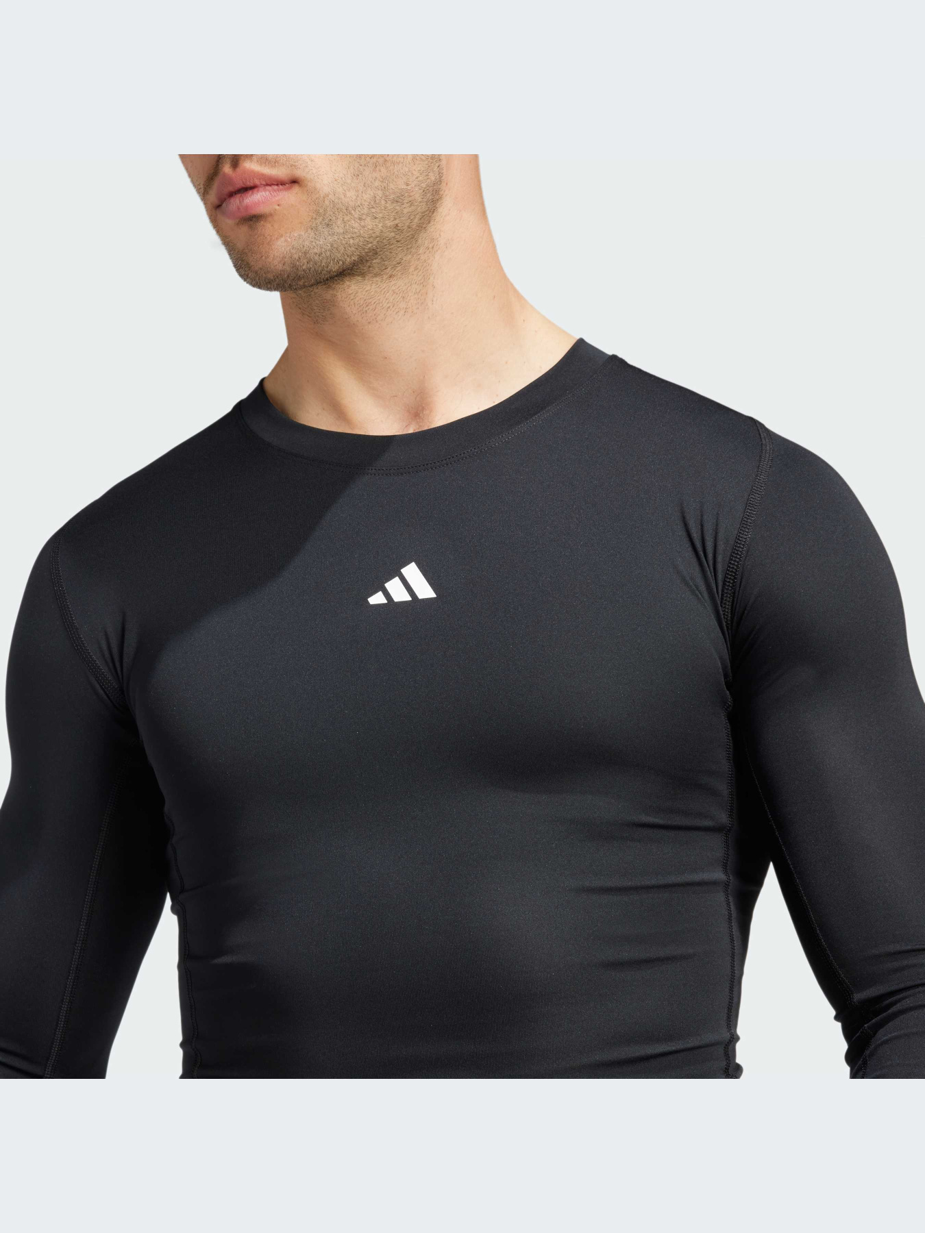 Спортивна кофта Adidas Clima модель JE6702 Фото