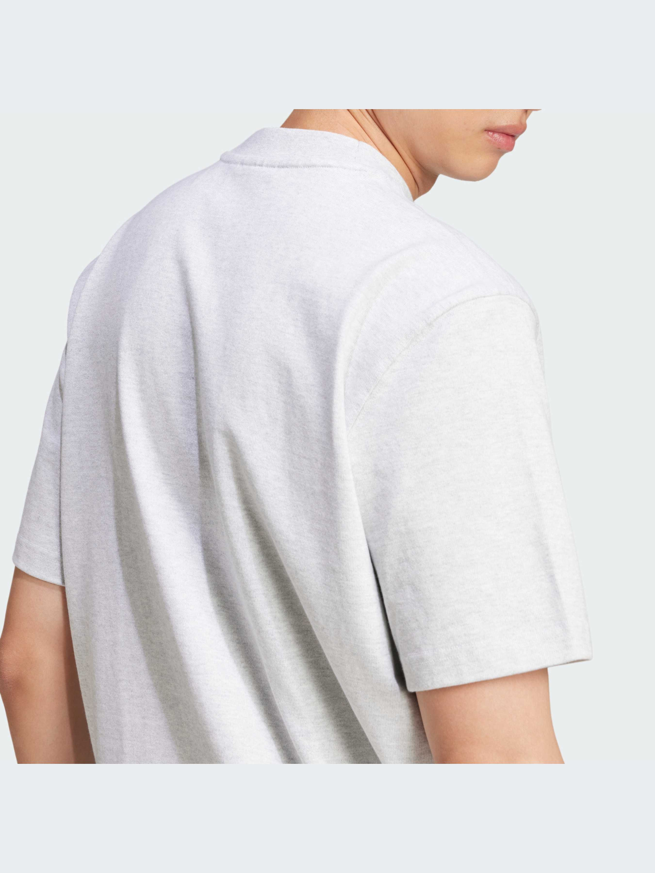 Футболка Adidas Graphics модель IZ2552 Фото