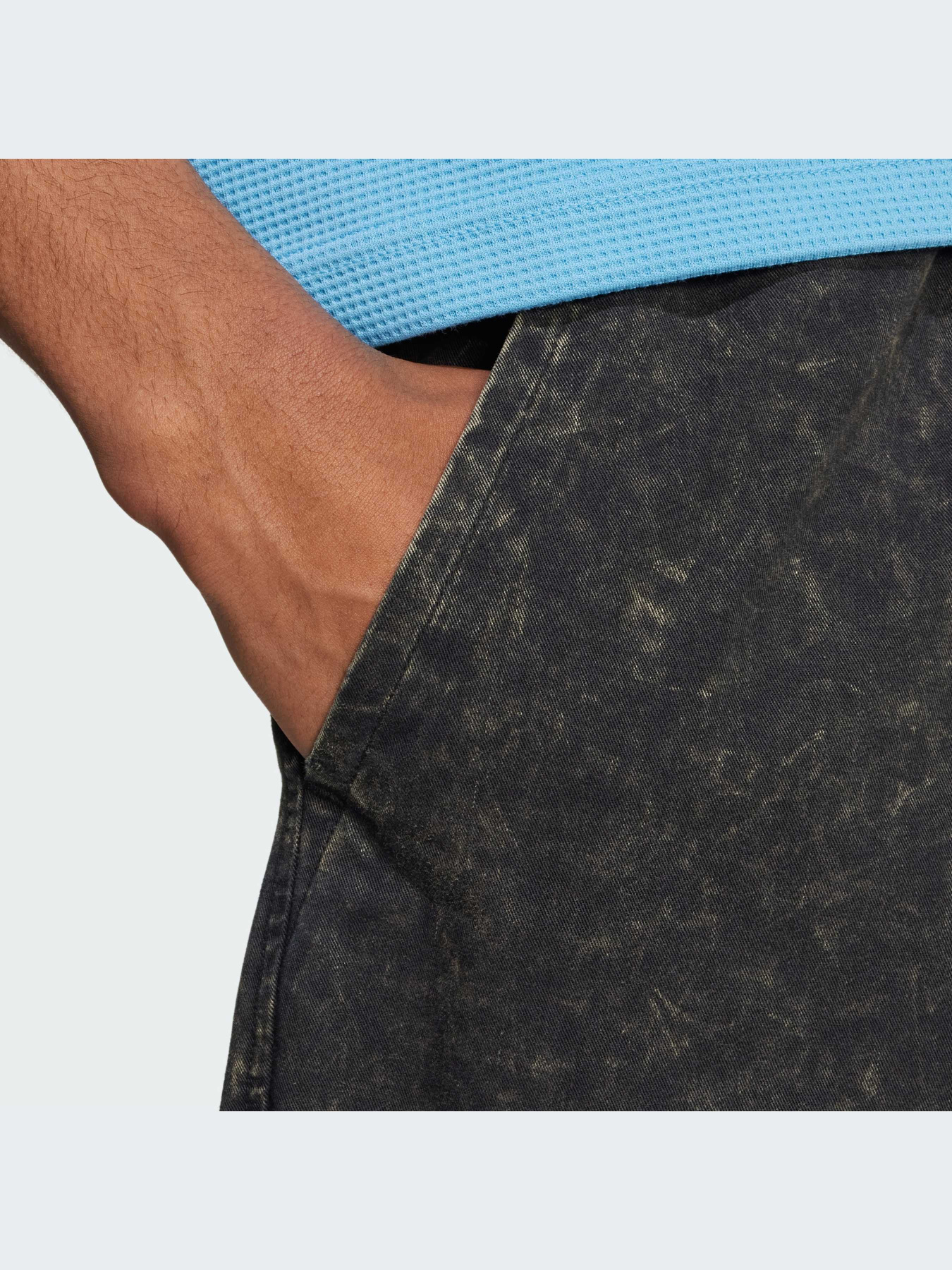 Шорты Adidas Graphics модель IZ2548 Фото