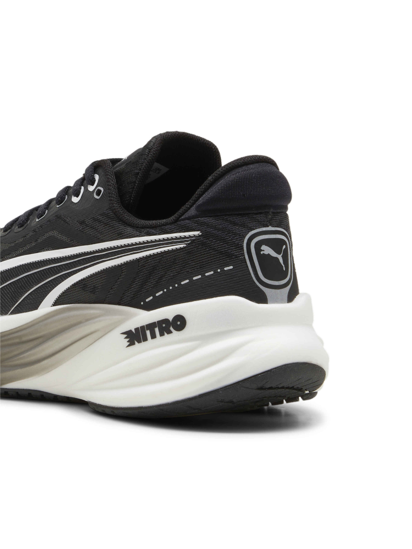 Кроссовки для бега PUMA Magnify Nitro™ 2 Tech Wns модель 380091 Фото