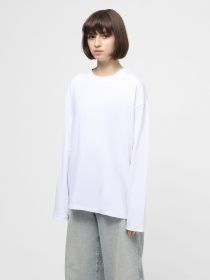 Лонгслів Ейсік Оверсайз модель LonhslivBilyi Фото