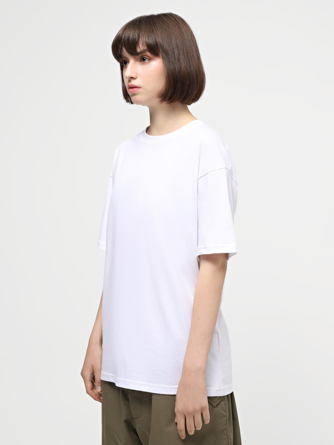 Футболка Ейсік Оверсайз модель Bila Фото