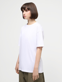 Футболка Ейсік Оверсайз модель Bila Фото