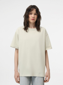 Футболка Ейсік Оверсайз модель Bezheva Фото