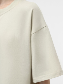 Футболка Ейсік Оверсайз модель Bezheva Фото