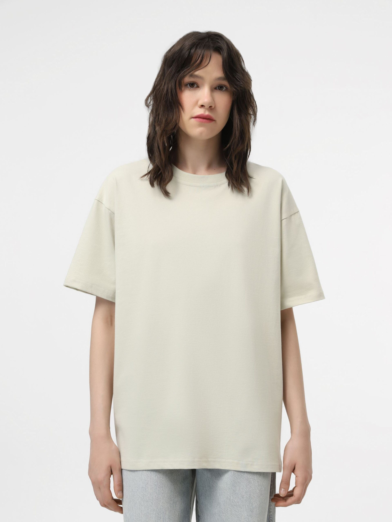 Футболка Ейсік Оверсайз модель Bezheva Фото