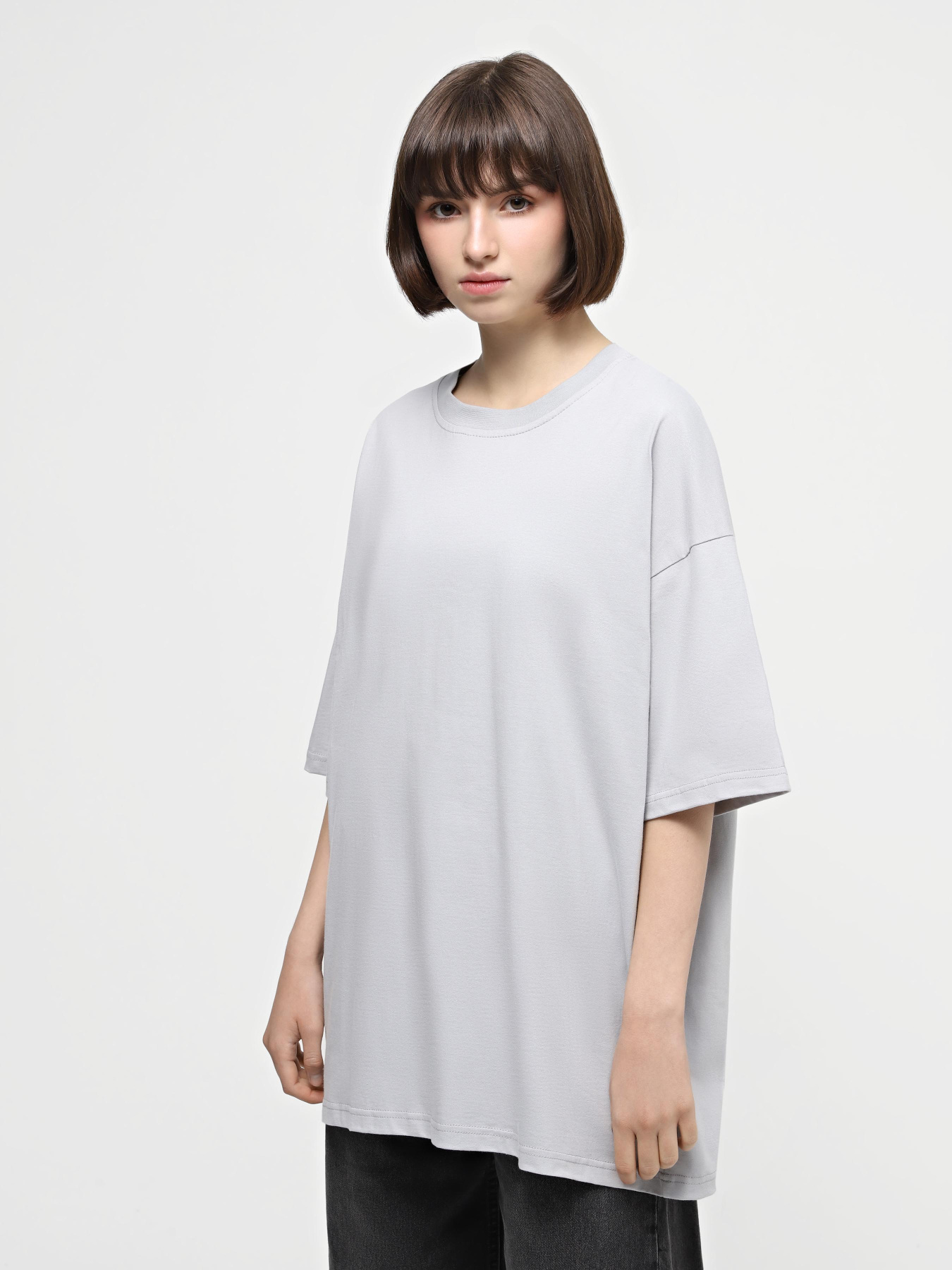 Футболка Ейсік Оверсайз модель SvitloSira Фото