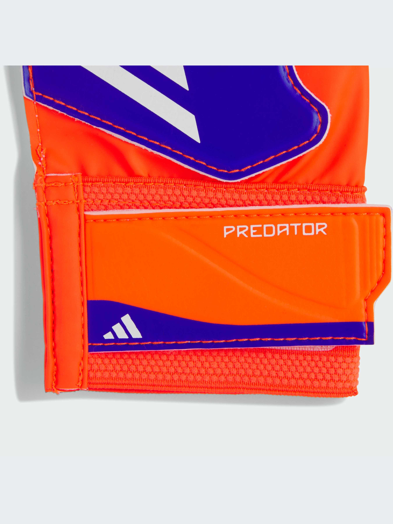 Перчатки для спорта Adidas Predator модель IX3872 Фото