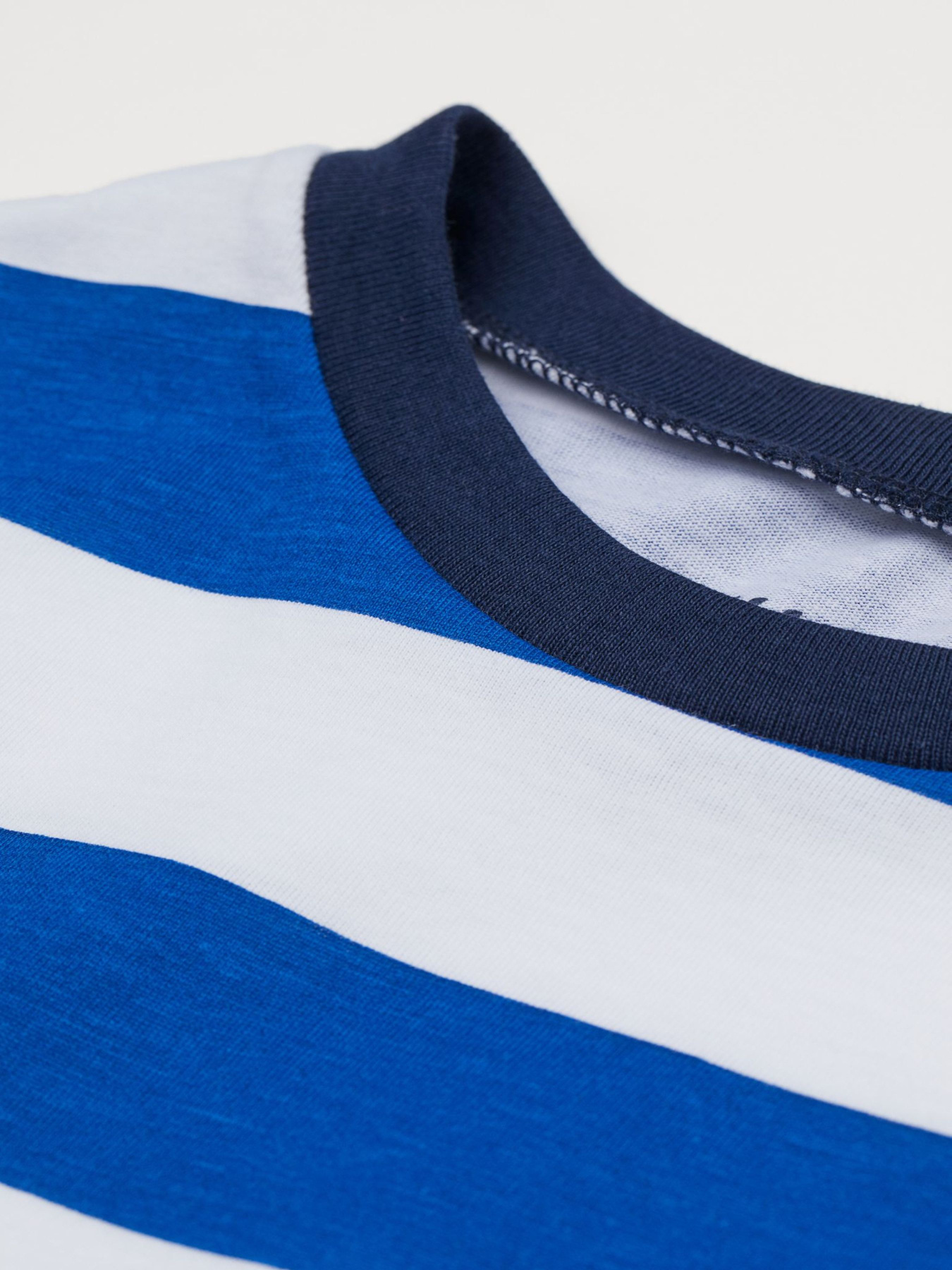 Футболка H&M модель 74079 Футболка H&M модель 74079 Фото