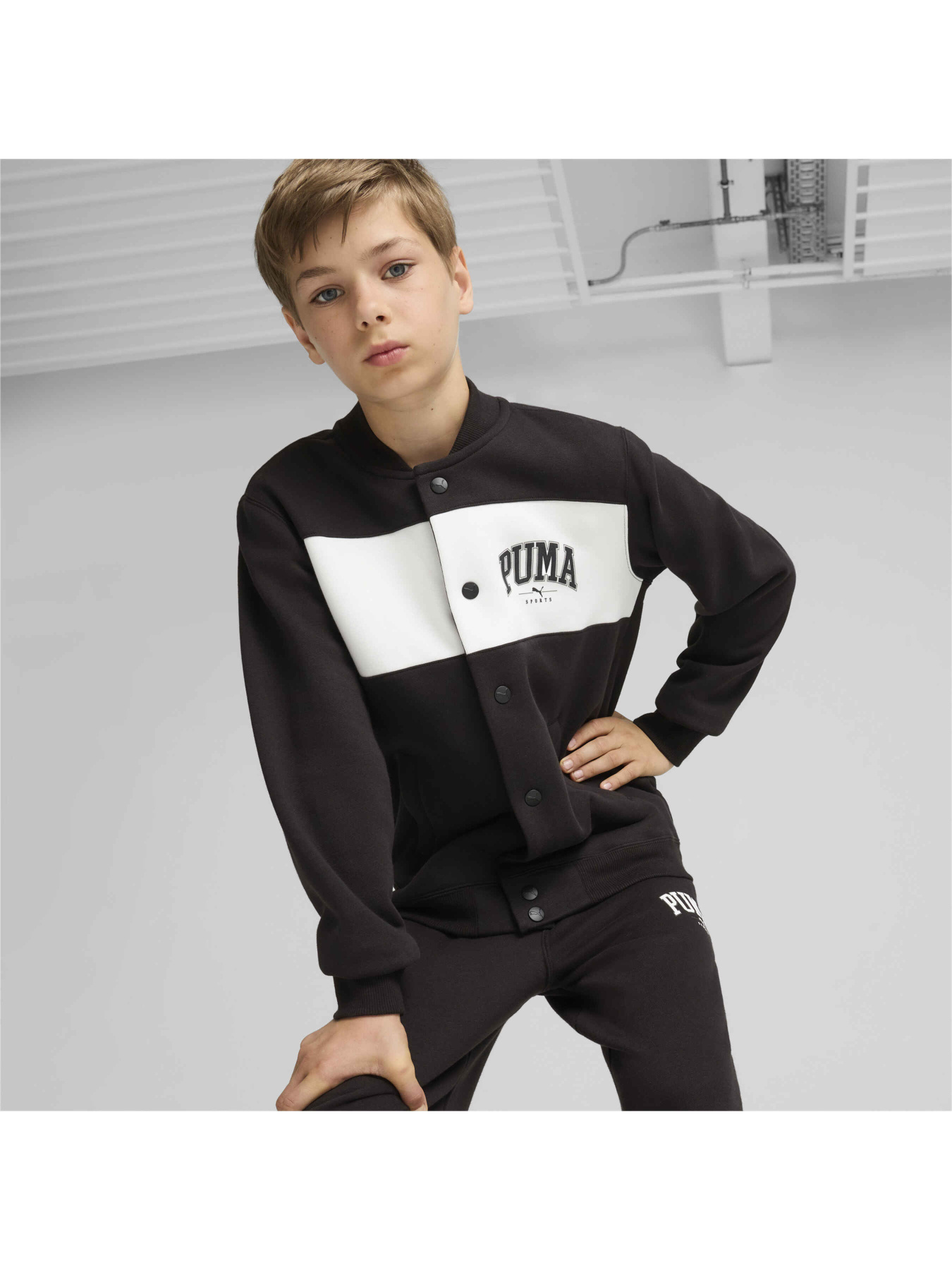 Бомбер PUMA Squad Bomber Jacket Fl модель 682776 Фото