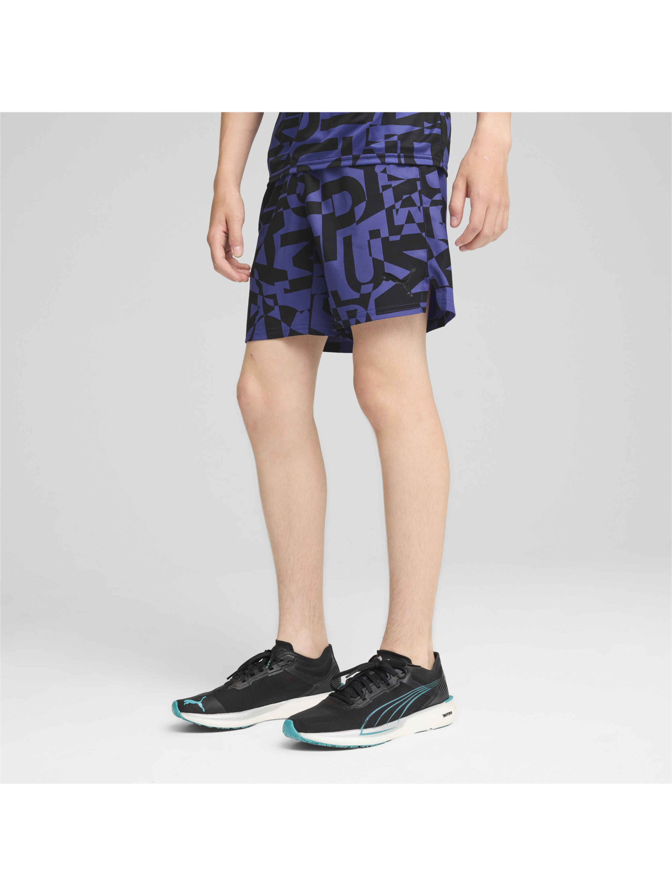 Повсякденні шорти PUMA Runtrain Aop Shorts модель 681912 Фото