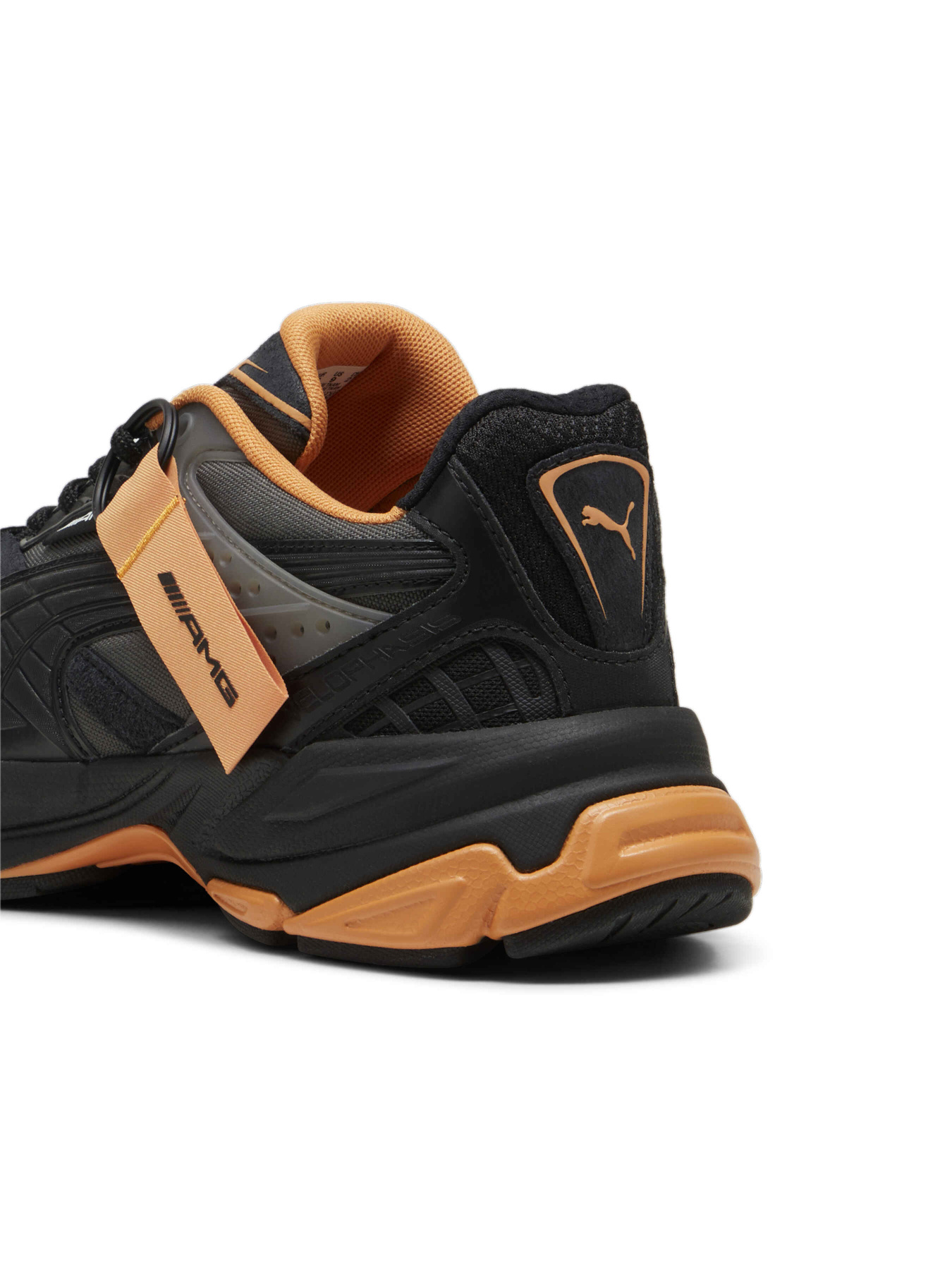 Кросівки для тренувань PUMA Amg Velophasis модель 308392 Фото