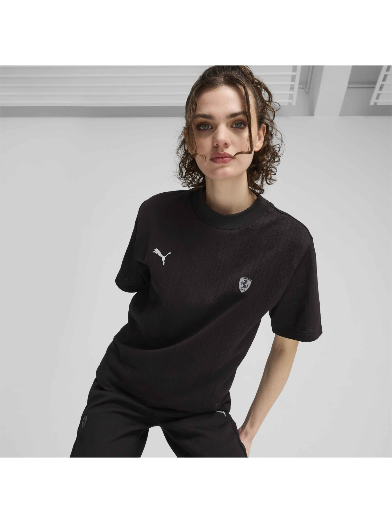 Футболка PUMA Ferrari Style Tee Wmn модель 627102 Фото