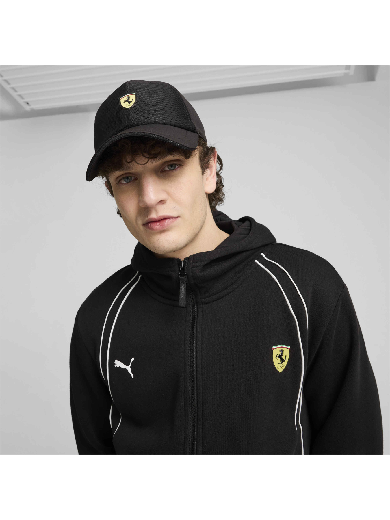 Кепка PUMA Ferrari Race Bb Cap модель 025536 Фото