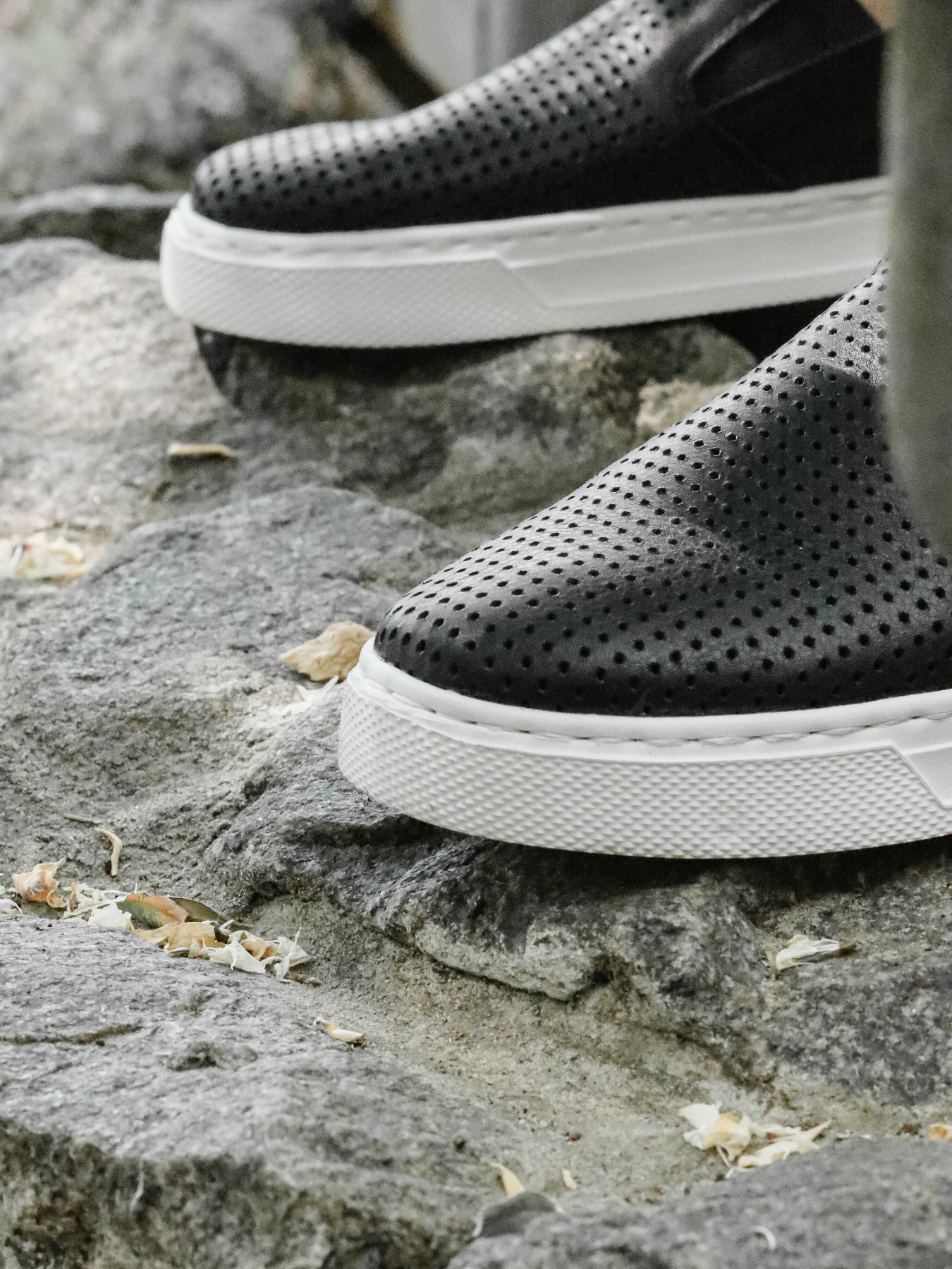 Слипоны Legessy модель CROSBY_BLACK_WHITE Фото