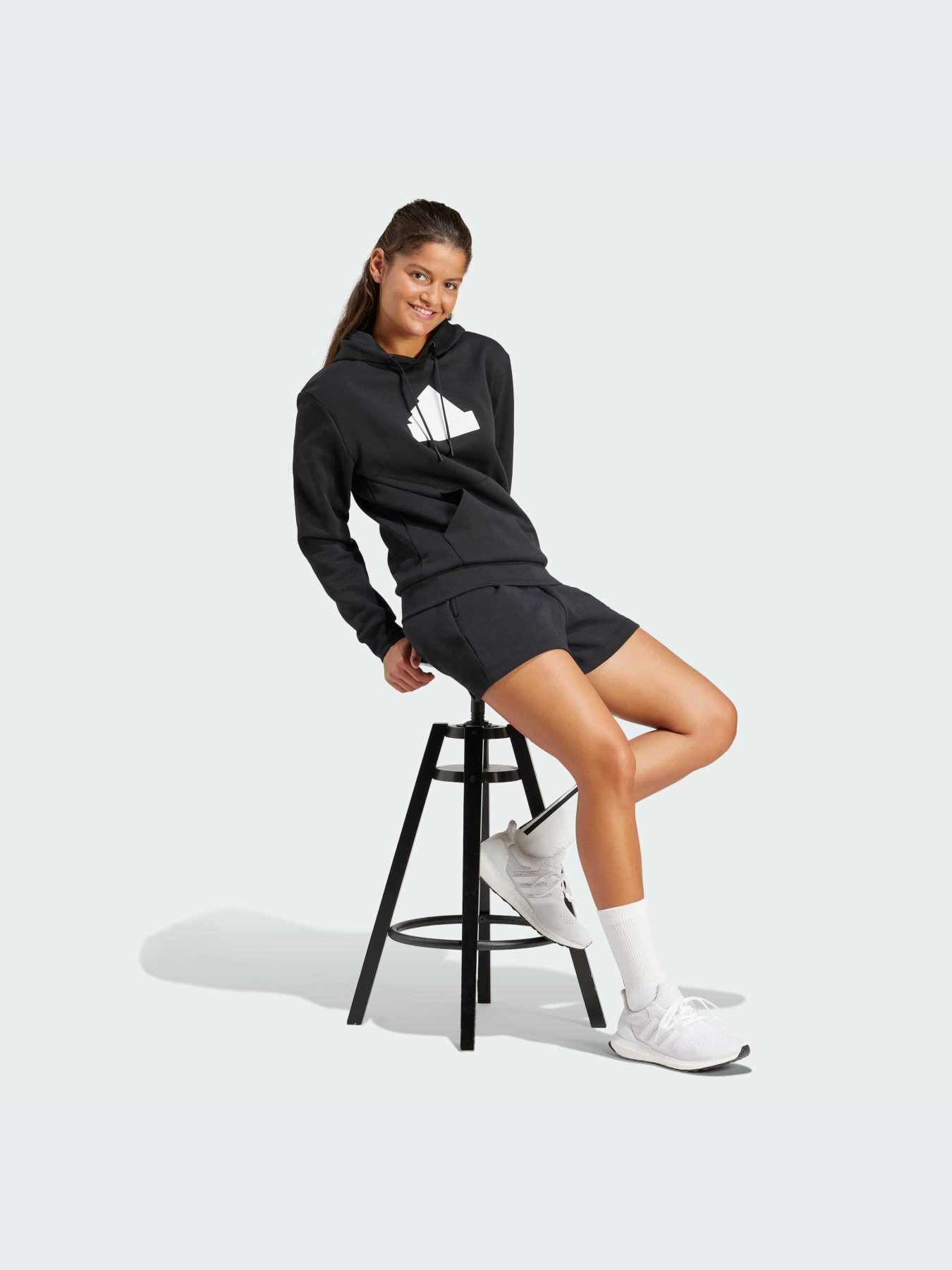 Худи и свитшоты Adidas модель IP1541-KZ Фото