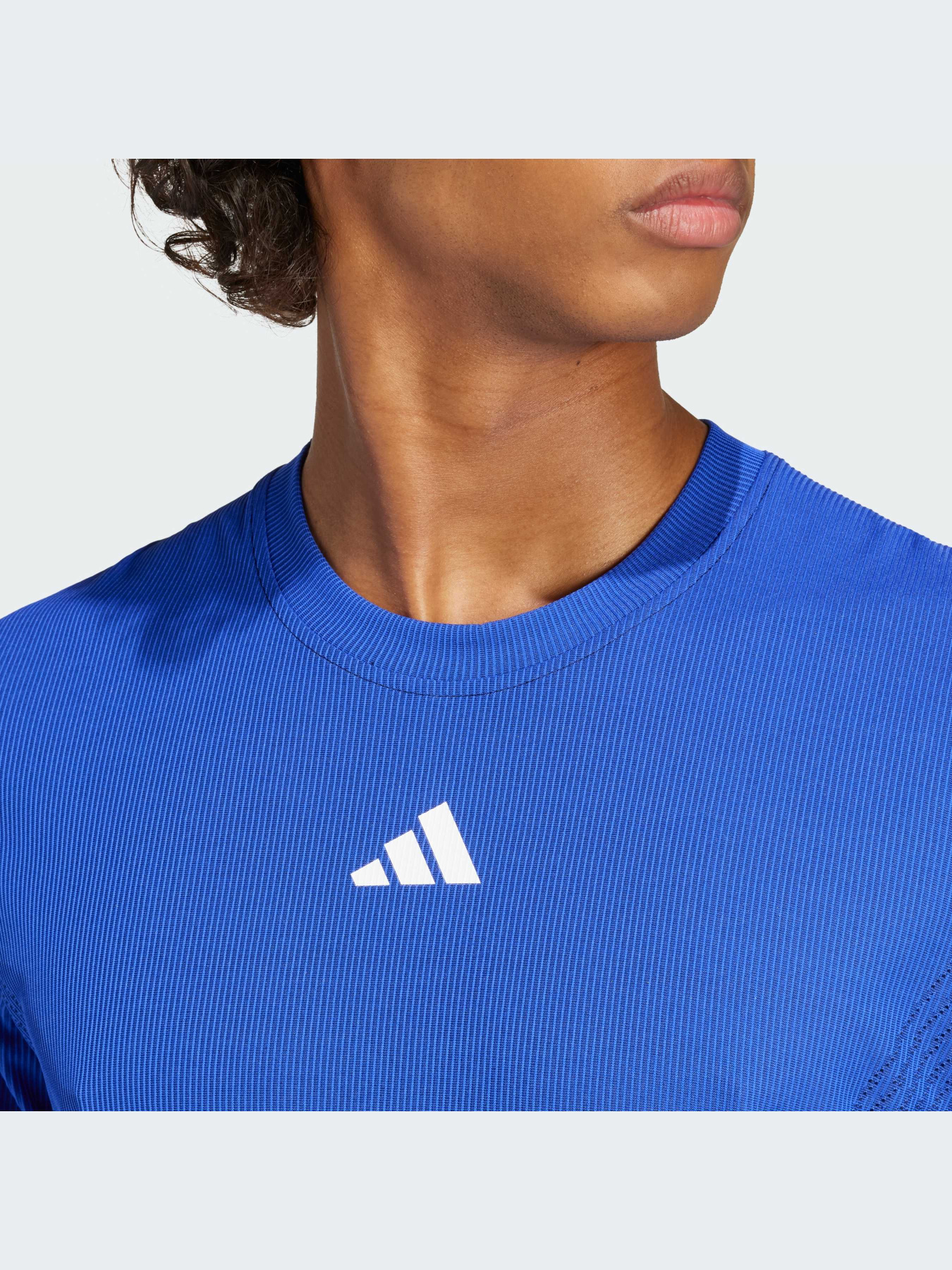 Спортивна футболка Adidas модель IV8320 Фото