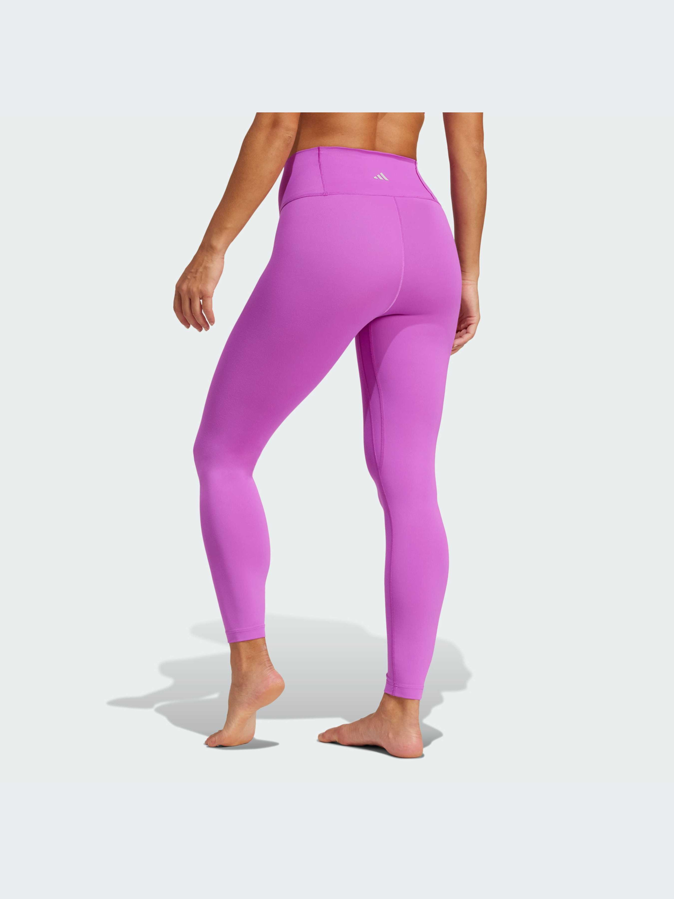 Спортивні леггінси Adidas модель IX0187 Фото