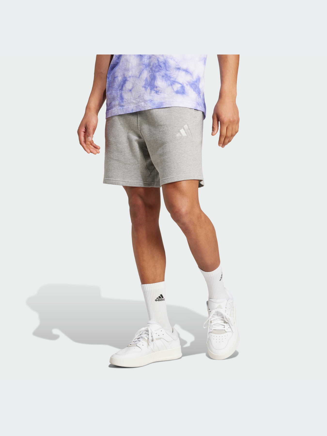 Повседневные шорты Adidas модель IY4152 Повседневные шорты Adidas модель IY4152 Фото