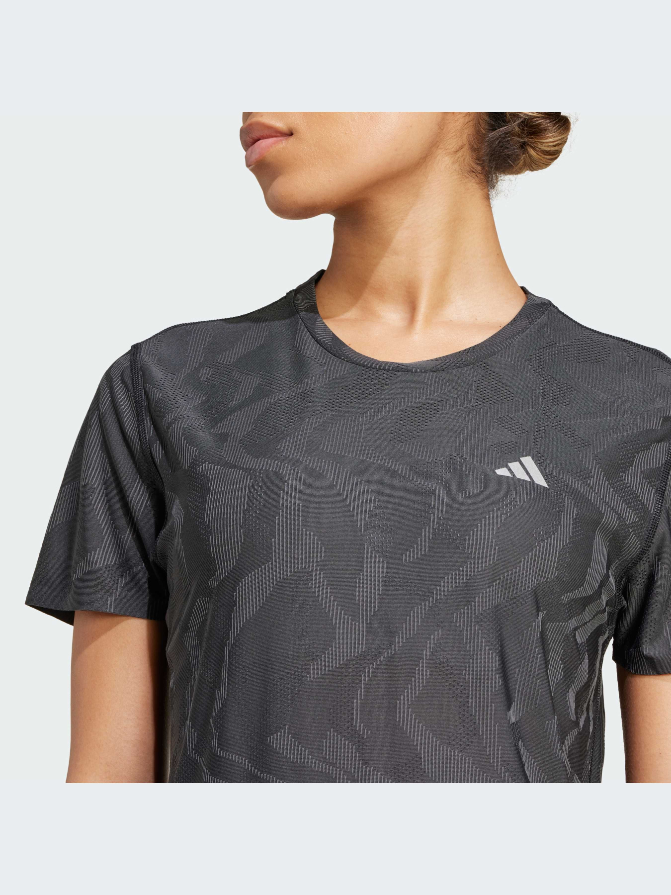 Спортивна футболка Adidas модель IT3447 Фото