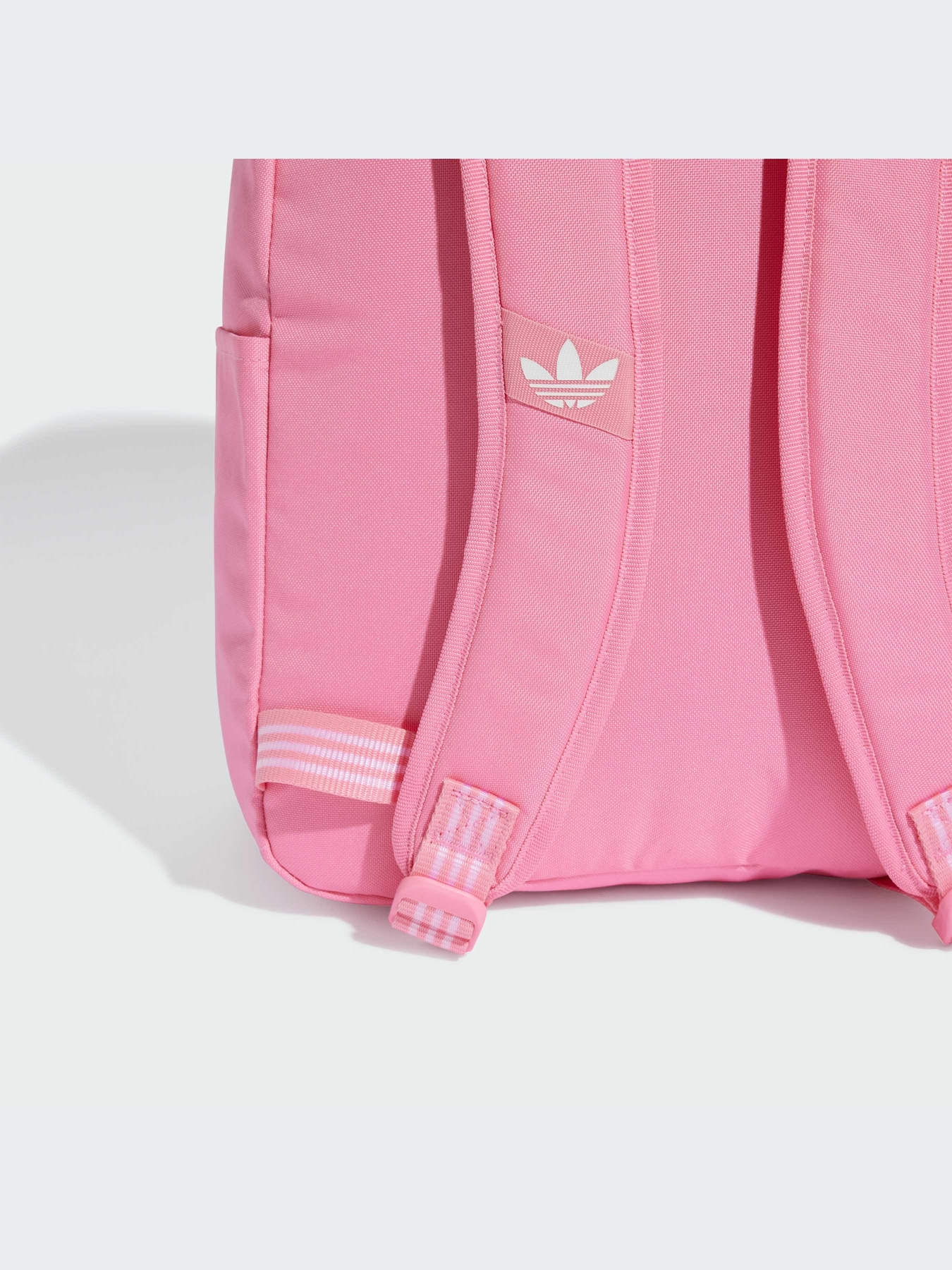 Повседневный рюкзак Adidas Adicolor модель IX7456 Повседневный рюкзак Adidas Adicolor модель IX7456 Фото