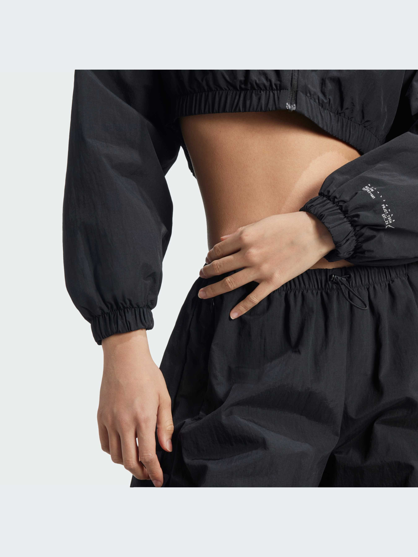 Вітровка Adidas модель IV9779 Вітровка Adidas модель IV9779 Фото