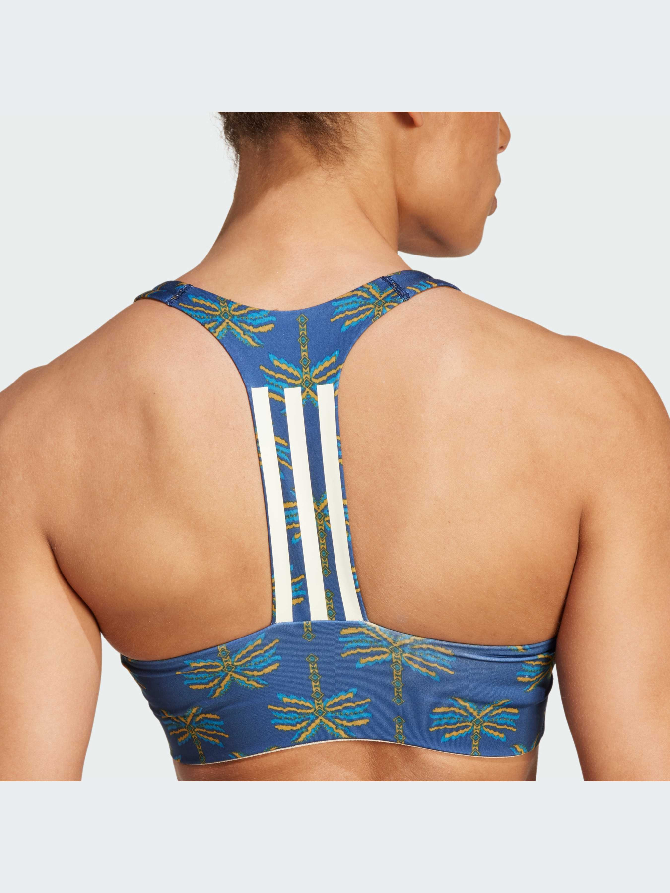 Топ спортивный Adidas модель JE4030 Фото