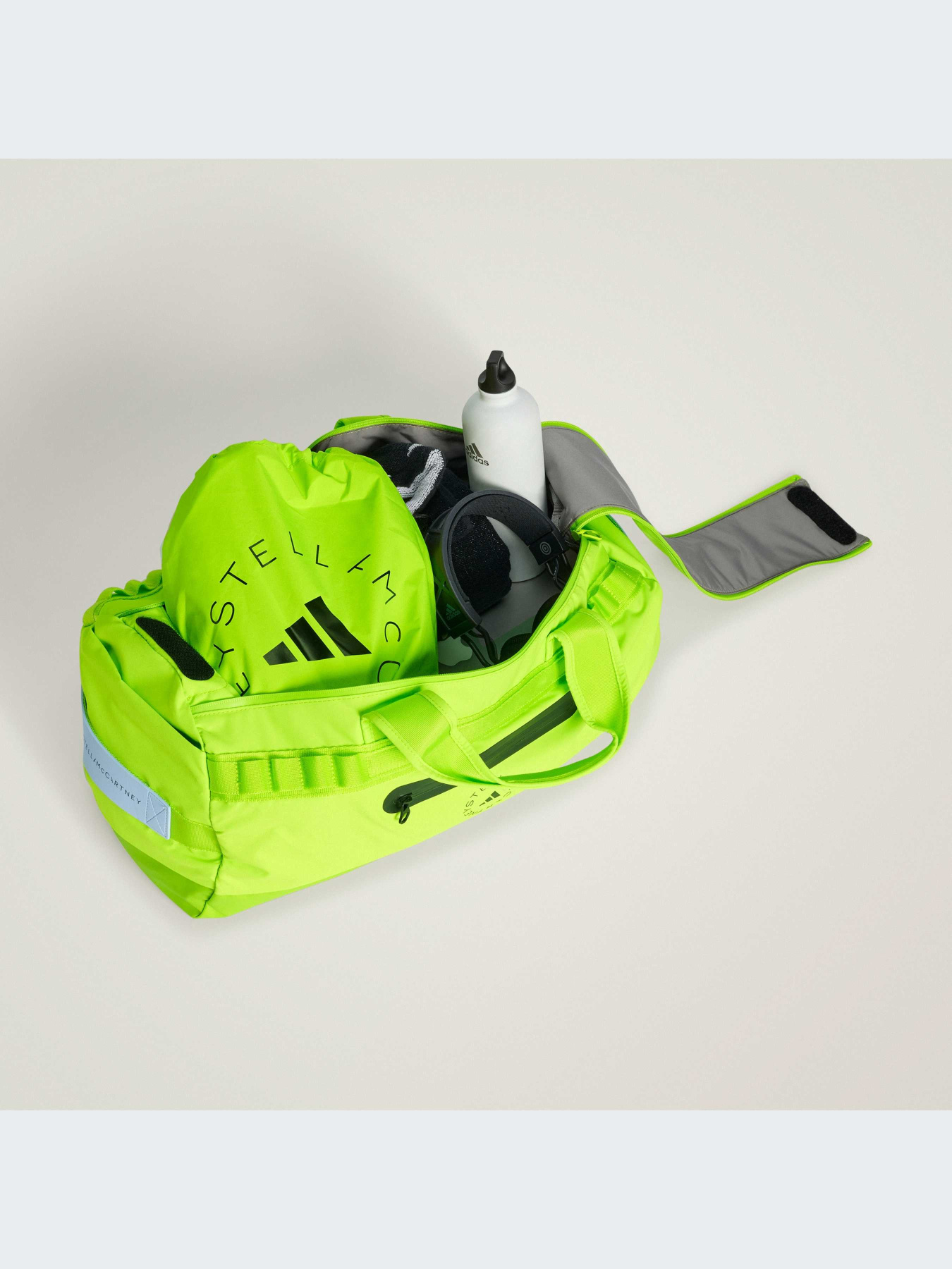 Дорожная сумка Adidas модель IX6597 Фото