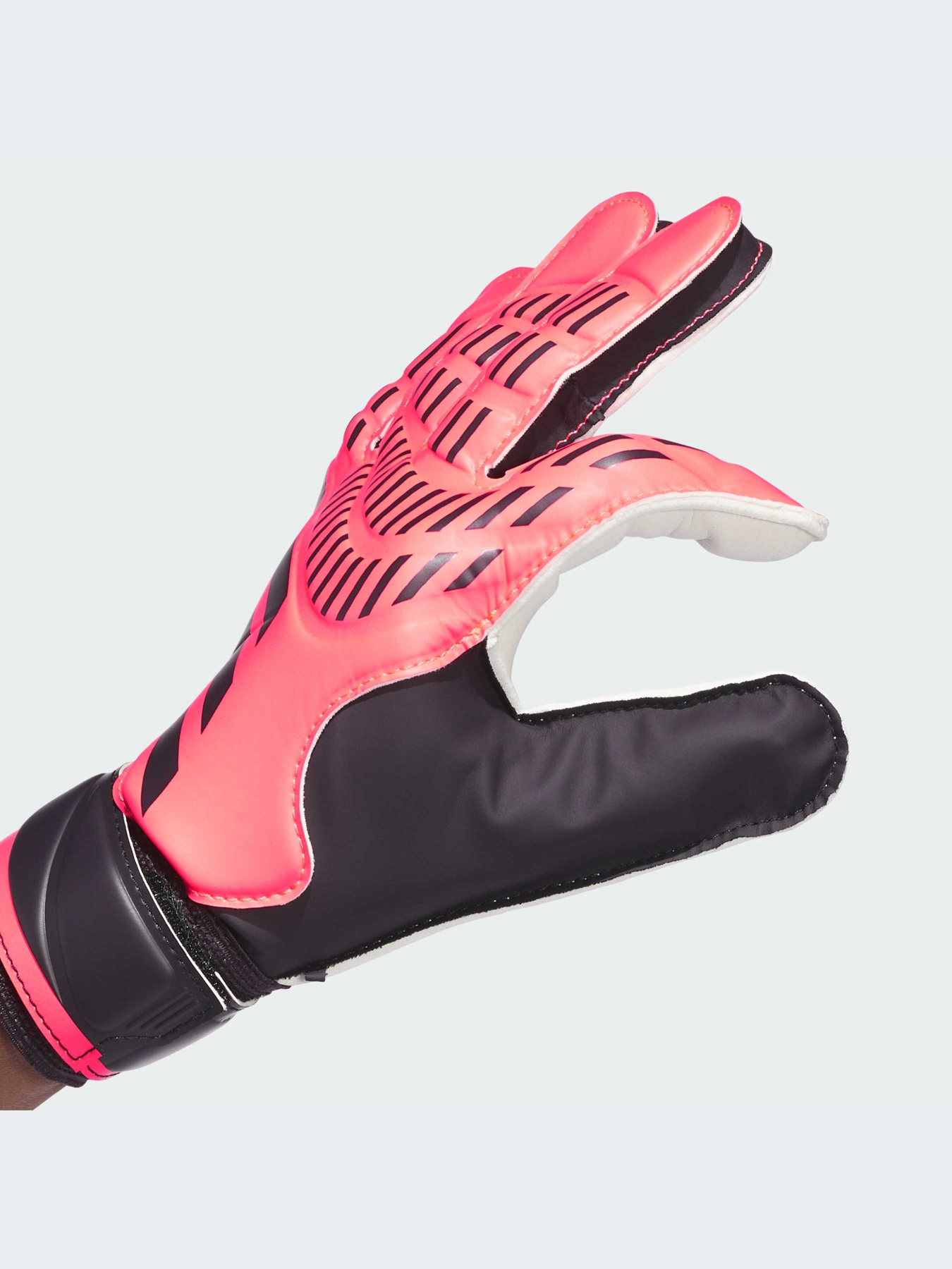 Рукавички для спорту Adidas Predator модель IX3871 Фото