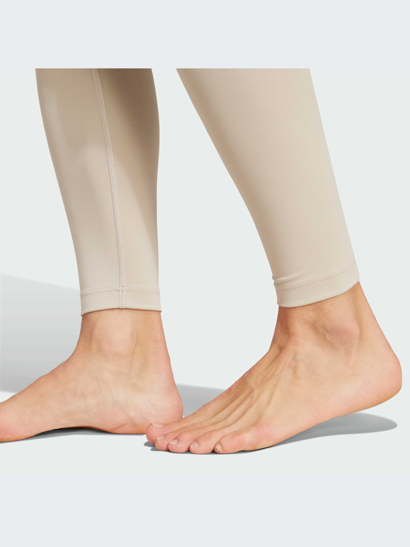 Спортивні леггінси Adidas модель IX0192 Фото