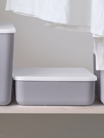 Ящик для хранения с крышкой пластиковый серый MBM MY HOME модель FH-12/FH-16 GRAY Фото